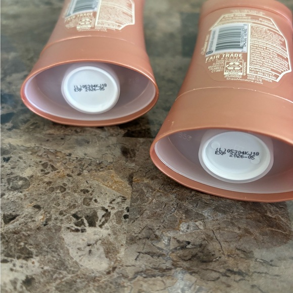 Shea Moisture Even Tone Deodorant 2.6oz (2) Vitamin C & Niacinamide Exp 5/26 New - Picture 3 of 3